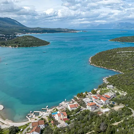 By The Sea Luka Dubrava, Peljesac - 13632 Putniković